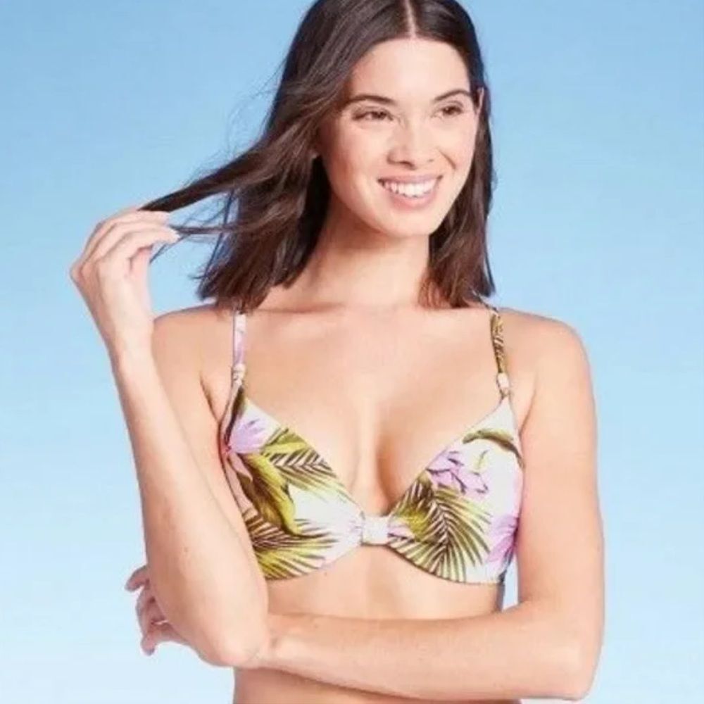 Lightly Textured Tropical Print Bikini Top 32DDD